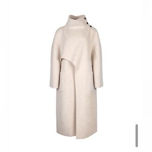 MAISONMARAIS
Oversize Maxi Cape Coat